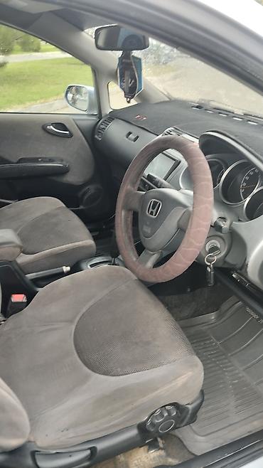 jas: Honda Fit: 2003 г., Автомат, Бензин, Хэтчбэк — 5
