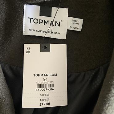 Пальто: Мужское пальто Topman - Размер: M - 14000 сом Женская полушубка из — 4