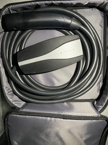 Digər avtomobil ehtiyat hissələri: Tesla adapter