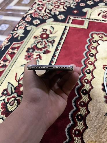 ilkin odenissiz iphone 11: IPhone X, 64 GB, Gümüşü, Face ID — 5