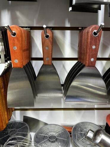 ножы для мясо: Кухонные скребки/лопатки для гриля и планчи - Материал рабочей части