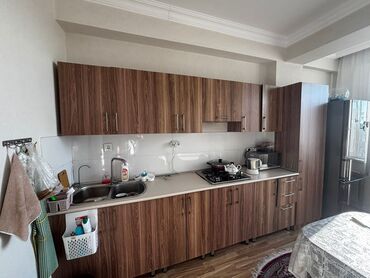 метбех мебели: Mətbəx mebeli satılır 350₼. Yaxşı vəziyyətdədir. Ölçü 3.6. Üzərində