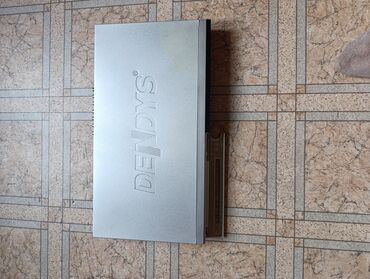 hdd player: DVD-плеер 2штуки с поддержкой различных форматов, включая.Оснащен