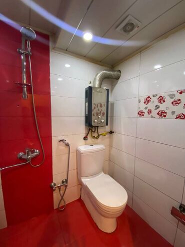 Uzunmüddətli kirayə mənzillər: Neftçilər metrosu yanında, Komfort tərəfdən çıxışda, Xruşovka layihəli — 11