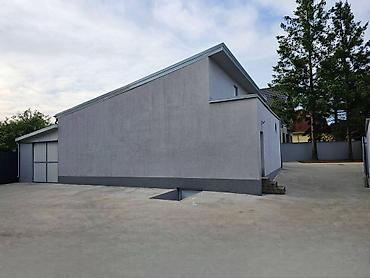 Magacini i radionice: IZDAJEM ILI PRODAJEM POSLOVNI PROSTOR 250m2 i 4 ari placa. Objekat — 9