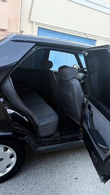 Digər avtomobillər: Model: Sedan, 4 qapı Rəng: Qara (tam qara optika və tünd şüşələr) — 9
