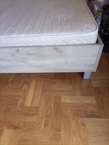 Kreveti: Francuski ležaj/ram kreveta sa tapaciranim uzglavljem - Dimenzije — 8