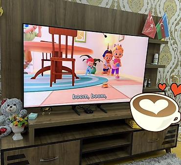 Yeni, Düz TV altlığı, Polkalı, Laminat