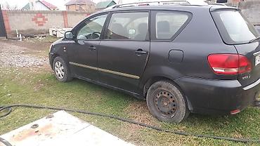 Toyota Ipsum: 2002 г., 2 л, Автомат, Бензин, Минивэн