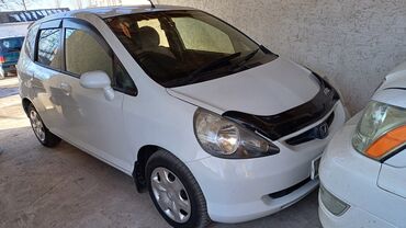 Honda: Honda Fit: 2001 г., 1.3 л, Вариатор, Бензин, Хэтчбэк