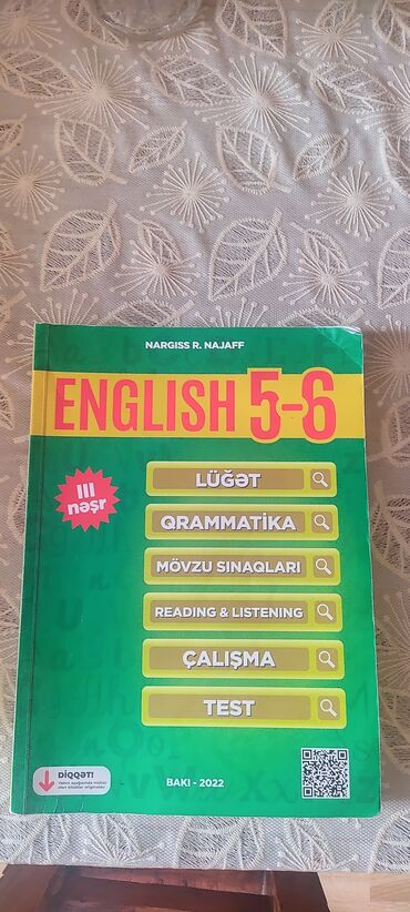 harry potter kitabi azerbaycan dilinde oxu: Ingilis dili 5-6 Nərgiz Nəcəf 3 çü nəşr 2022. Əla vəziyyətdədir. Az