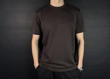 вещи на вес: Мужская футболка Lacoste - Цвет: темно‑коричневый (шоколад). - Крой — 1