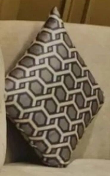 сейф бу бишкек: 2 eded dekor yastig 50x50 olcu