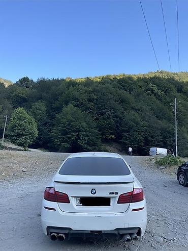 forut satsi: BMW 5 series: 2 l | 2015 il Sedan — 3