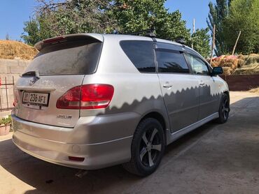 газ 52 бензовоз: Toyota Ipsum: 2002 г., 2.3 л, Автомат, Газ, Минивэн