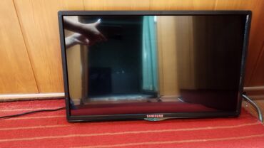 televizor samsung ue40h6200: Телевизор. в отличнейшем состоянии, просто висел в комнате. кронштейн