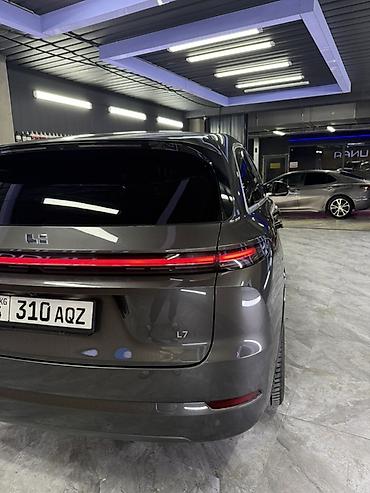 byd e3: Lixiang L7: 2025 г., 1.5 л, Автомат, Гибрид, Кроссовер — 3