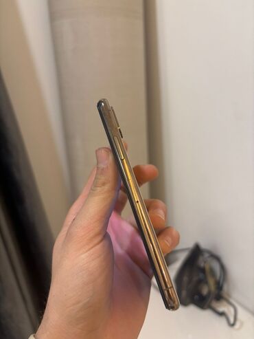 Apple iPhone: IPhone Xs, 256 GB, Qızılı, Face ID — 7