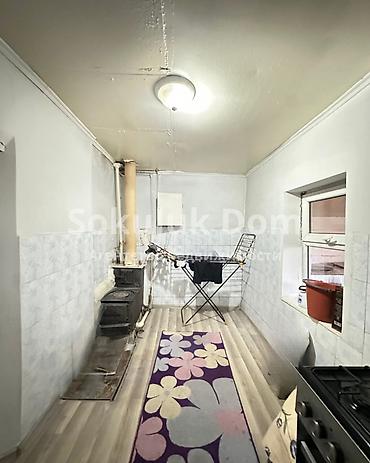 Продажа коттеджей и домов: 🏠Продаётся дом в с. Сокулук 🟡Комнаты: 4 🟡Участок: 10 соток — 8