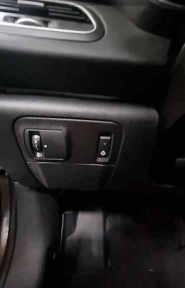 Renault: Renault SM6: 2021 г., 1.4 л, Робот, Бензин, Седан — 7