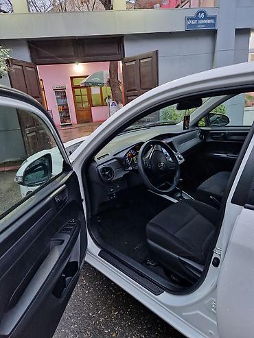 Toyota: Toyota Corolla Fielder Hybrid (ağ rəng, universal kuzov) BUTUN — 3