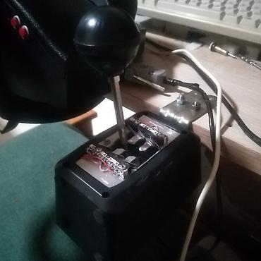 dimenzije table za kos: Thrustmaster T80 Ferrari 488 GTB - Volan dijagonala 28cm. Koriscen da — 3