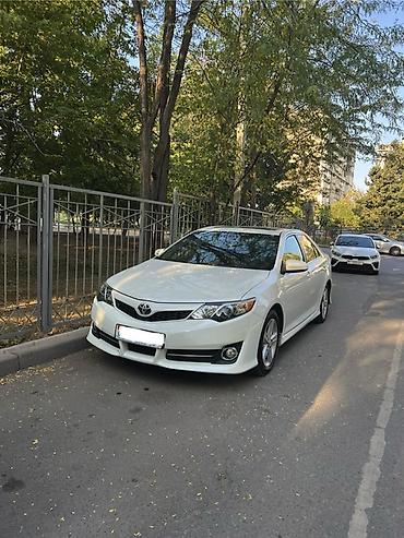 Унаа сатуу: Toyota Camry: 2014 г., 2.5 л, Седан — 2