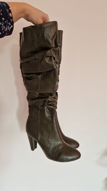 broj obuće u cm: High boots, 40