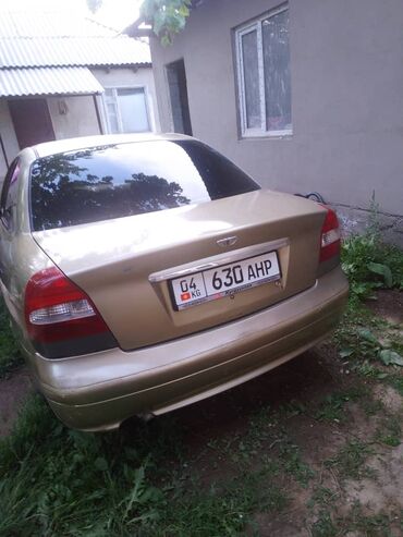 Daewoo: Daewoo Nubira: 1999 г., 1.5 л, Механика, Бензин, Седан