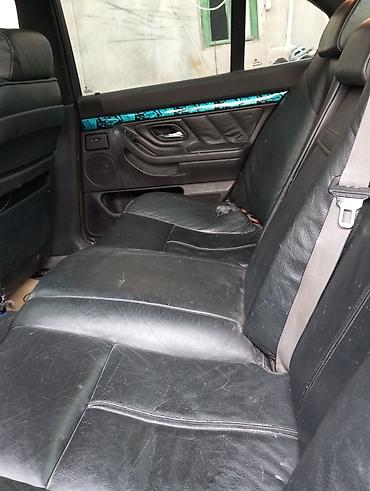 BMW: BMW 7 series: 3.5 l | Sedan — 13