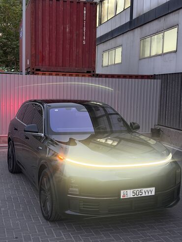 автомобиль жаз: Lixiang L7: 2024 г., 1.5 л, Автомат, Электромобиль, Кроссовер