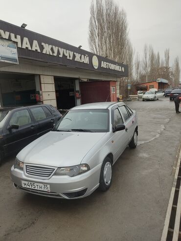 Daewoo: Daewoo Nexia: 2010 г., 1.5 л, Manual, Petrol