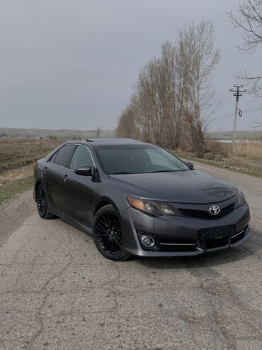 срочно продам авто в связи с переездом: Toyota Camry: 2013 г., 3.5 л, Автомат, Бензин, Седан