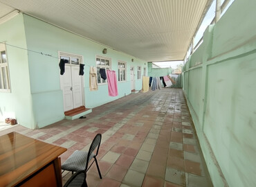 Həyət evləri və villaların satışı: 4 otaqlı, 100 kv. m, Kredit yoxdur, Orta təmir — 2