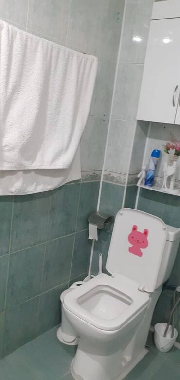 Uzunmüddətli kirayə mənzillər: Yasamal rayonu,3 saylı asan xidmət ilə üzbəüz,5 mərtəbənin,3-cü — 9