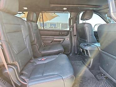 inter: Toyota Sequoia: 2024 г. — 8