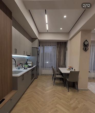 Спальные гарнитуры: Продается 2 ком кв.(переделенная на 3 студии ) 80 кв.м. Адрес; Шота — 10