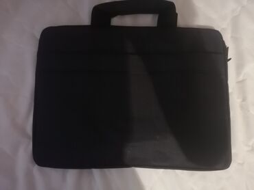 notebook çanta: Teze noutbook çantası. Noutbukun üstündə gəlib. Amma mən istifadə