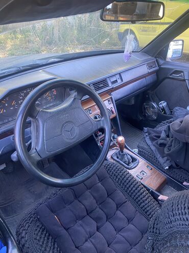 дополнительный печка для авто: Mercedes-Benz W124: 1992 г., 2.2 л, Механика, Бензин, Седан