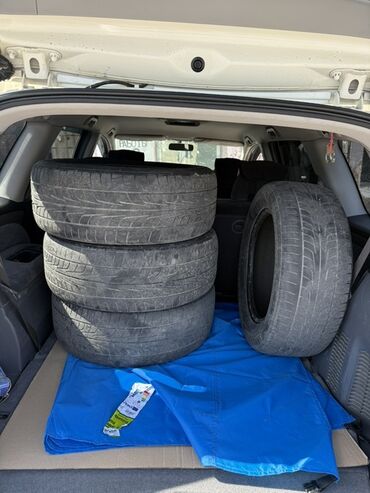 Шины: Комплект из четырех автомобильных шин. R16 215*60 Подходят для