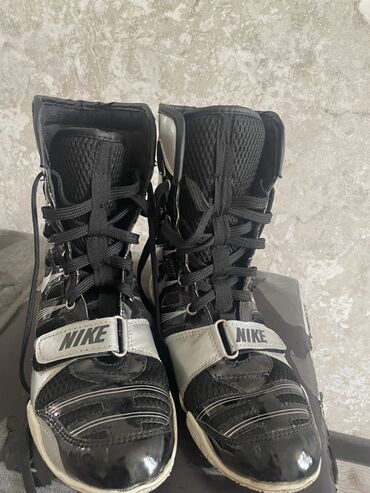 ролик обувь: Мужские кроссовки, 41, Nike, Б/у, цвет - Черный