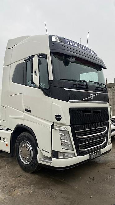 Бампер и комплектующие: Накладка на бампер Volvo, Новый, Оригинал — 3