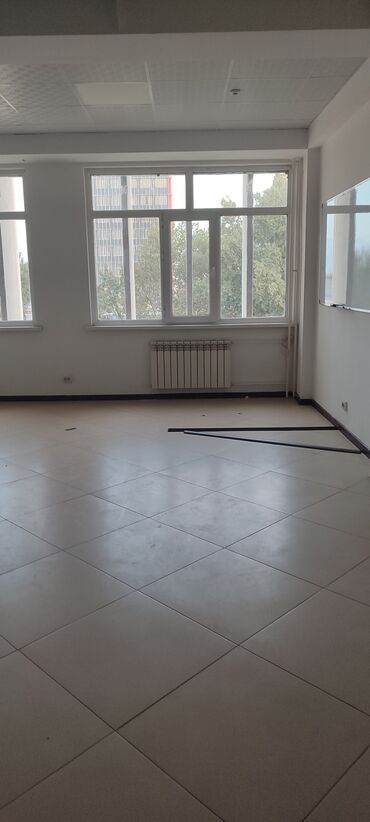продаю дом мадина: Сдаю Офис, 45 м², В бизнес центре, 1 линия, С юридическим адресом