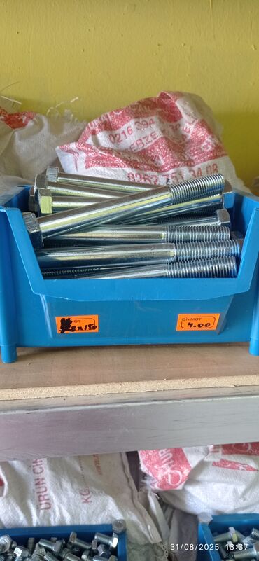 Boltlar: Metiz və bərkidici məhsulların geniş seçimi Təklif: - Boltlar — 9