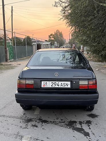 аренда авто спарк: Volkswagen Passat: 1989 г., 1.8 л, Механика — 5