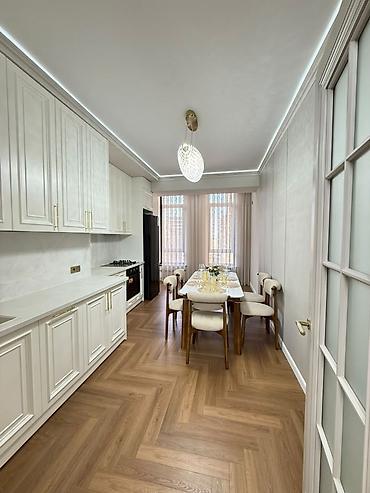 французская квартал: 3 комнаты, 104 м², Асанбай мкр Элитка, 9 этаж, Дизайнерский ремонт — 4