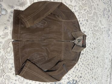 uniqlo bishkek: Куртка L (EU 40), 3XL (EU 46), цвет - Коричневый