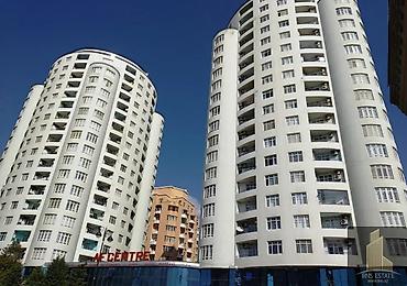Mənzillər: Сдается уютная 4-х комнатная квартира в центре Баку, в жилом комплексе — 2