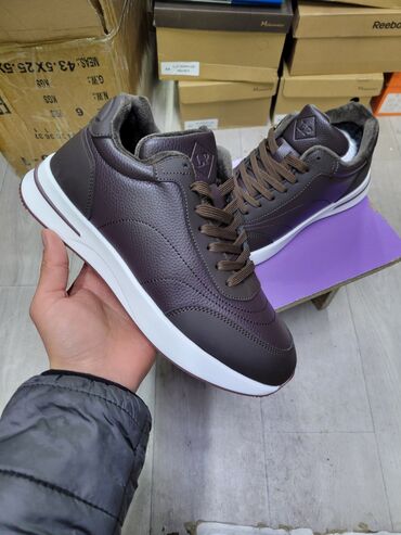 лоро пиано обувь женская летняя: Мужские утеплённые кроссовки Loro Piana размер: от 40 до 44 - Материал