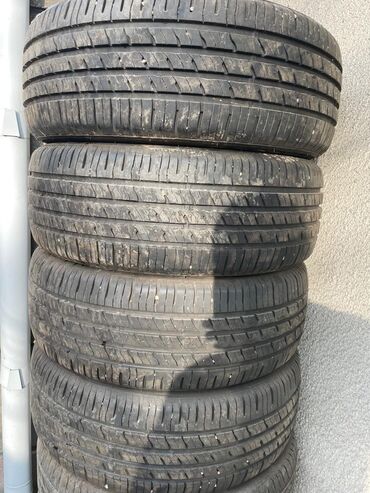 Шины: Шины 235 / 55 / R 18, Лето, Б/у, Комплект, Легковые, Корея, Roadstone